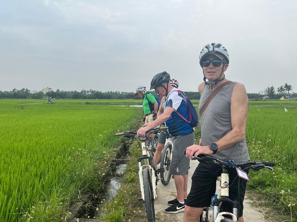 E-Bikes Cycling Tour Mai Chau – Pu Luong – Ninh Binh 6 Day Adventure